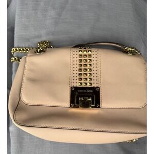 Michael Kors Crossbody‎ Purse Pale Pink Leather Studded Chain Strap see pictures